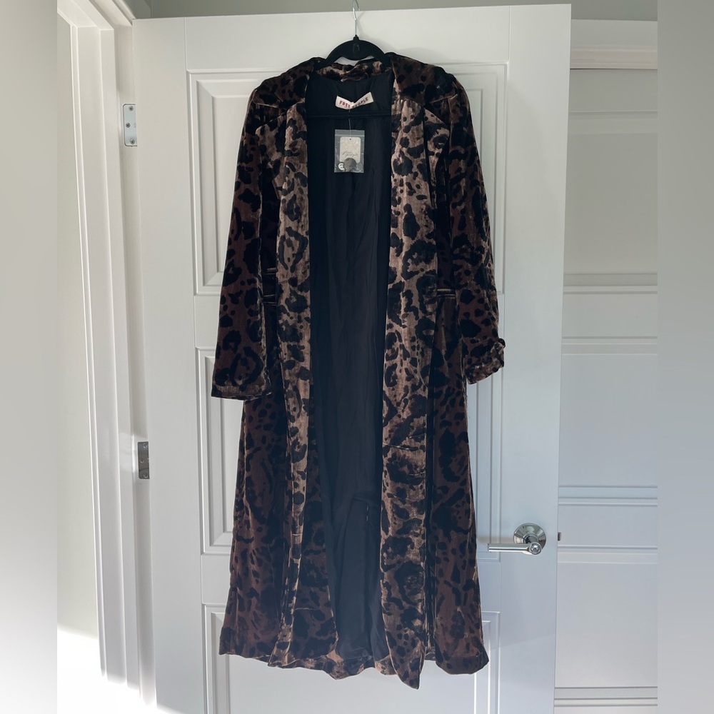 Free People Vintage velvet leopard jacket never worn NWT